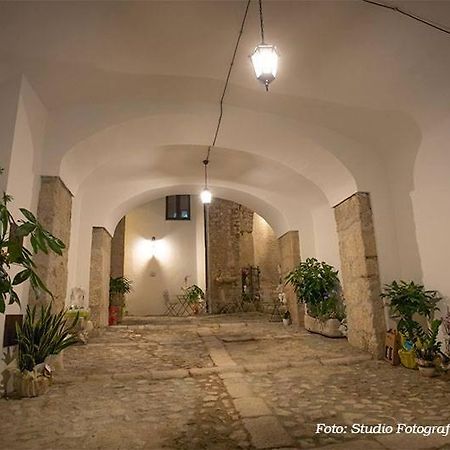 Casa Vacanze - Franco Ed Enza San Gregorio Magno Exterior foto