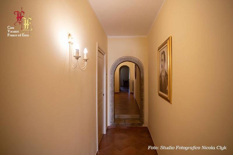 Casa Vacanze - Franco Ed Enza San Gregorio Magno Exterior foto