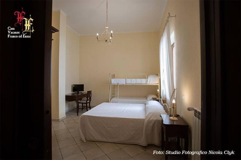 Casa Vacanze - Franco Ed Enza San Gregorio Magno Exterior foto